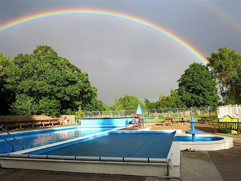 Outdoor Floating Sound Bath - Tooting Bec Lido